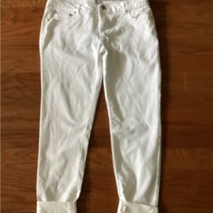 Elegant White Skinny Jeans